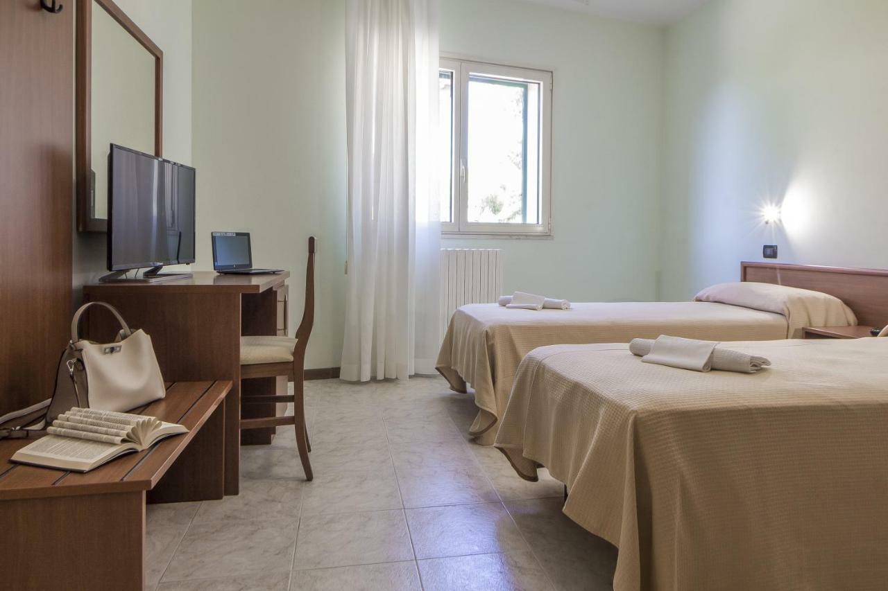 Poggio Active Hotel San Giovanni Rotondo Bagian luar foto